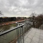 Staromiejski Bulwar By The River Βρότσλαβ