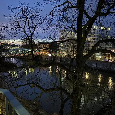 Staromiejski Bulwar By The River Appartement *