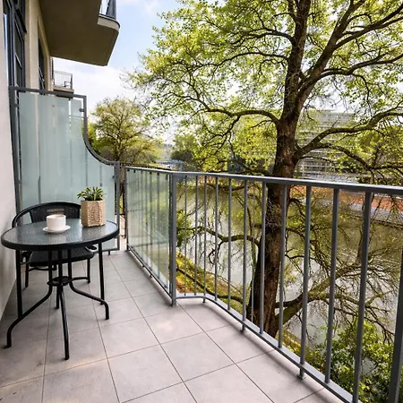 Staromiejski Bulwar By The River Appartamento
